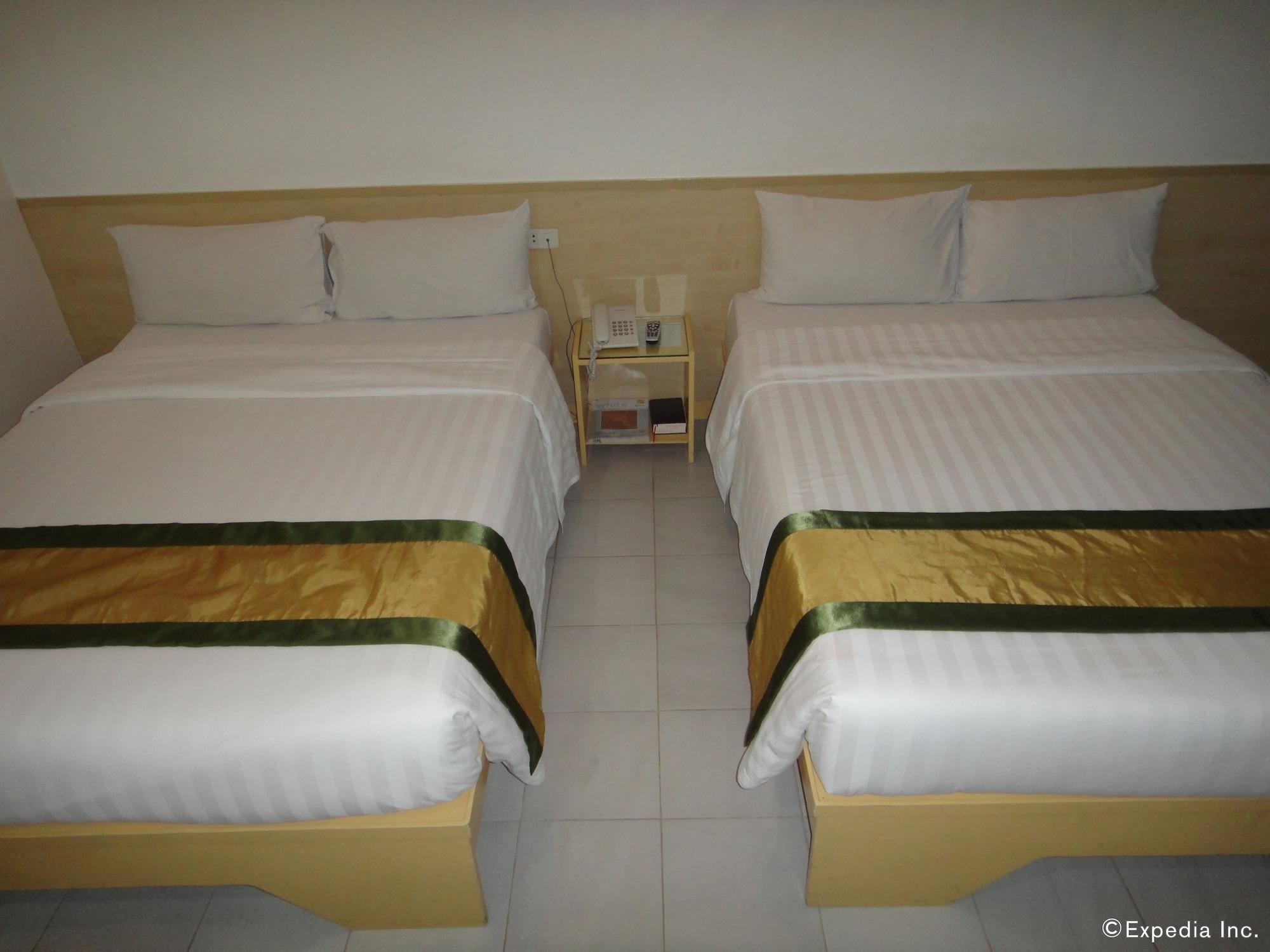 Hotel Pier Cuatro Cebu Exteriör bild