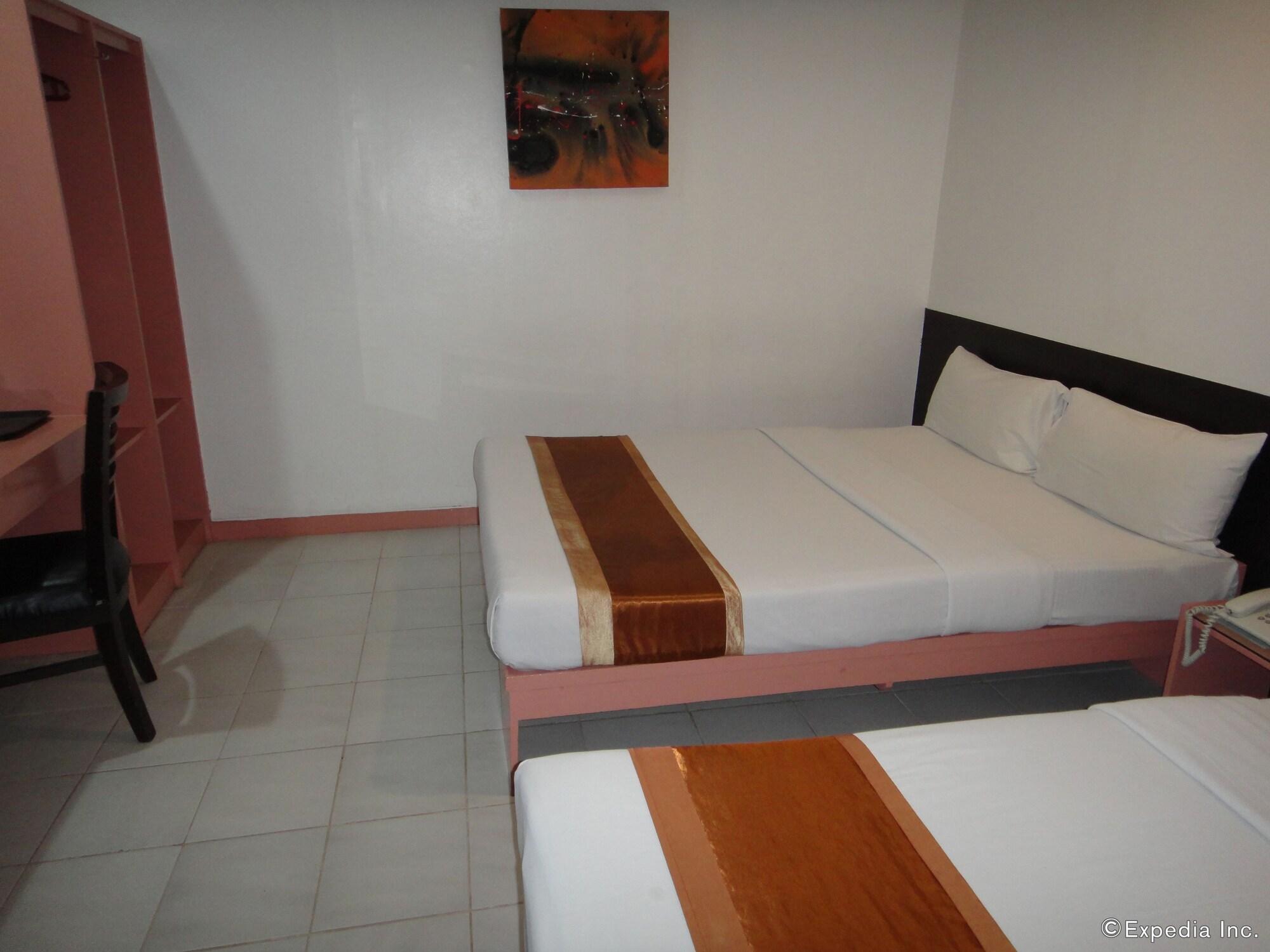 Hotel Pier Cuatro Cebu Exteriör bild